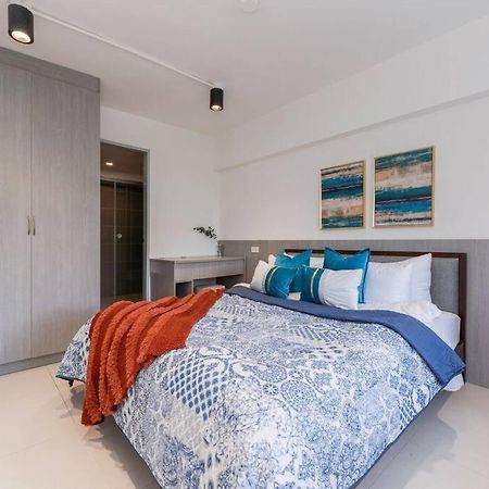 מקטאן Airport Express Hostel E-527, 2 Minutes To Airport,Fast Wifi, Free Netflix מראה חיצוני תמונה
