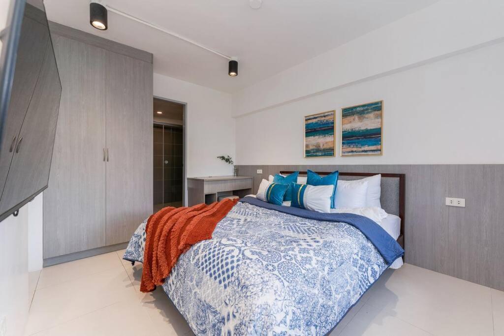 מקטאן Airport Express Hostel E-527, 2 Minutes To Airport,Fast Wifi, Free Netflix מראה חיצוני תמונה
