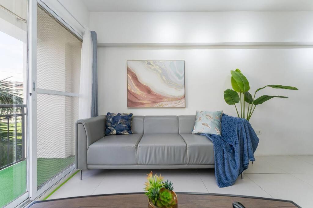 מקטאן Airport Express Hostel E-527, 2 Minutes To Airport,Fast Wifi, Free Netflix מראה חיצוני תמונה
